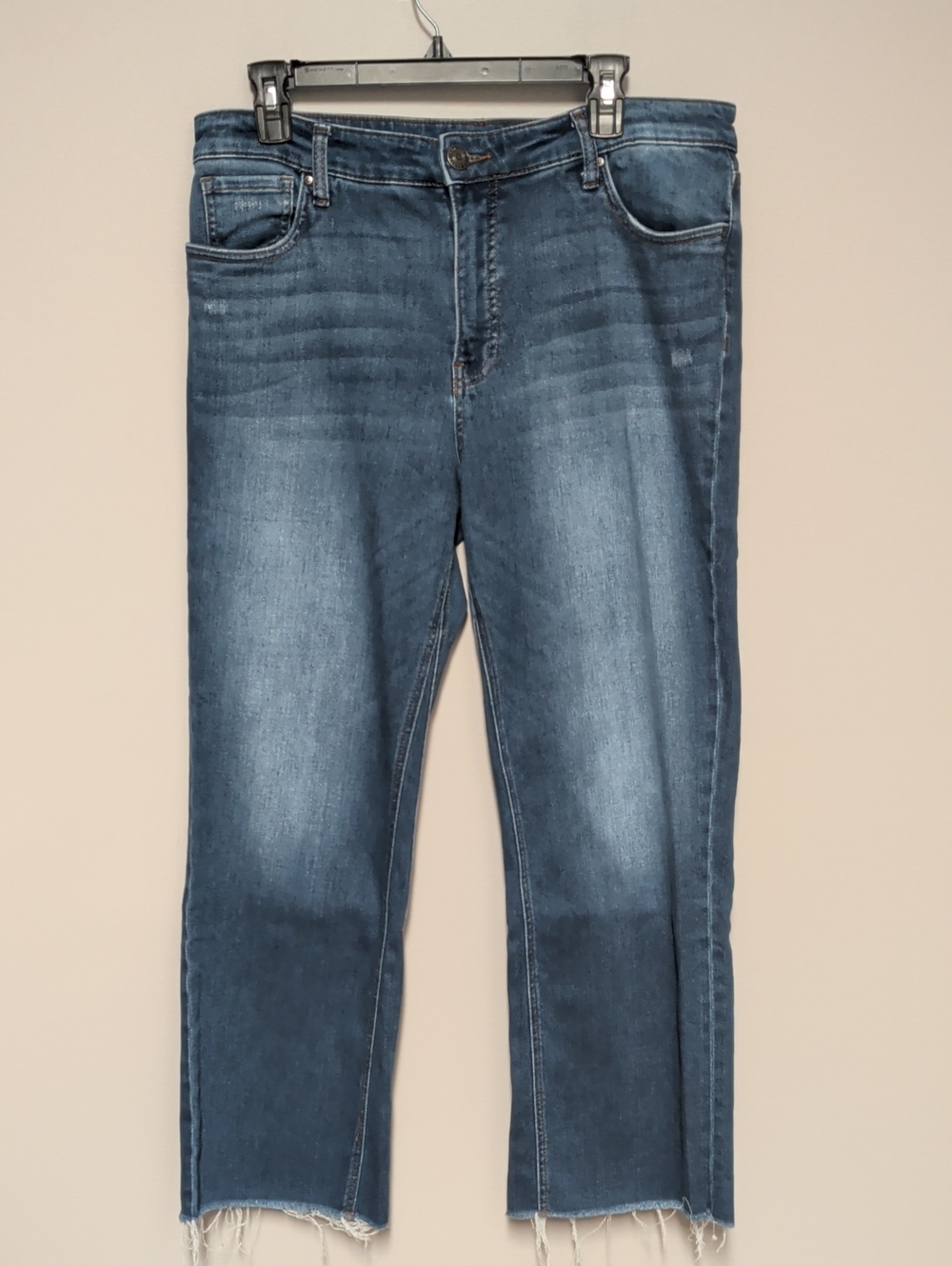 Kut from the Kloth Medium Blue Wide-Leg Cropped Jeans